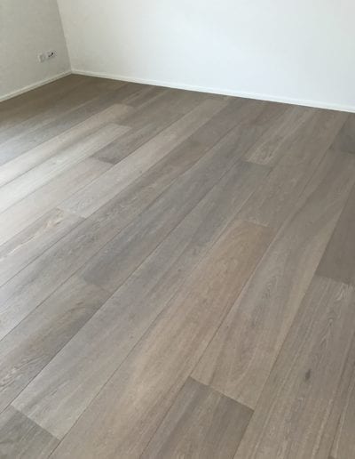 Eg plankegulve Prima med grå olie. Dane-Wood