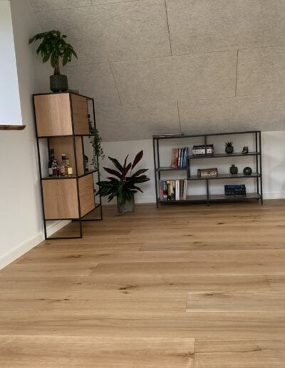 Egeplanke gulv natura, børstet med klar olie. 15x240x2200mm. Dane-Wood